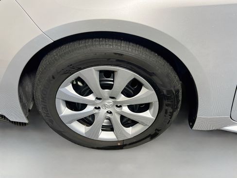Used 2024 Toyota Corolla LE FWD image 13