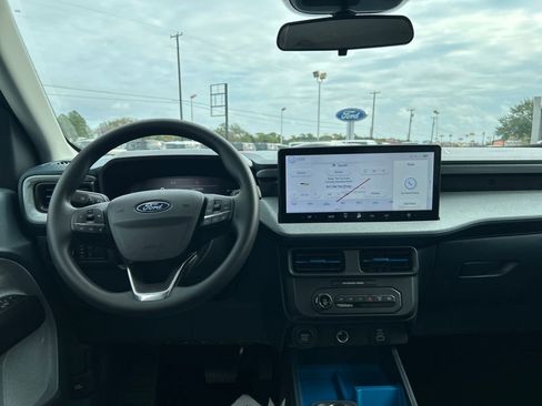 New 2025 Ford Maverick XLT image 12