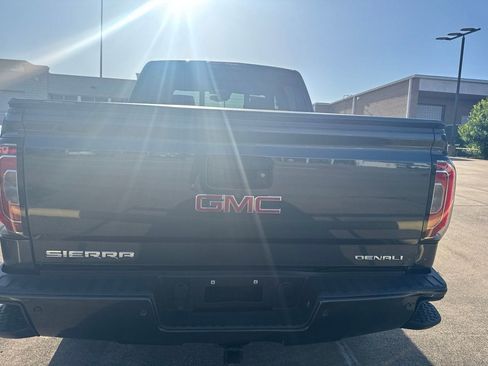 Used 2017 GMC Sierra 1500 Denali AWD/4WD image 7