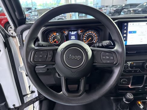 Used 2024 Jeep Wrangler Unlimited Sport AWD/4WD image 26