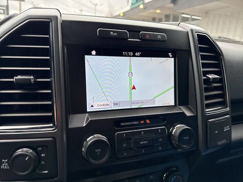 Used 2019 Ford F150 XLT w/ Equipment Group 302A Luxury image 16