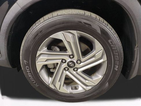 Used 2023 Hyundai Santa Fe SEL FWD image 11