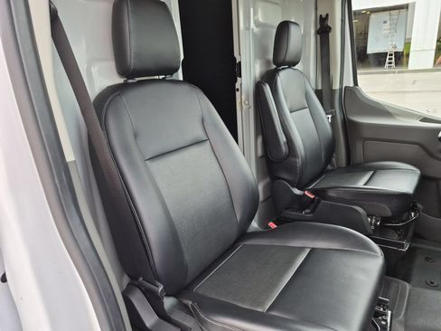 Used 2025 Ford Transit 250 148 High Roof Extended w/ Load Area Protection Package RWD image 26