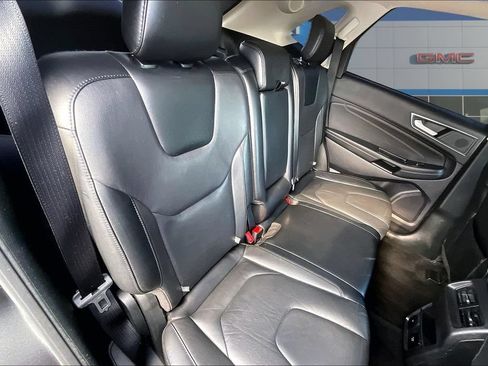 Used 2019 Ford Edge Titanium AWD/4WD image 25