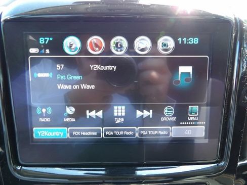 Used 2019 Chevrolet Traverse LT w/ LT Premium Package FWD image 32