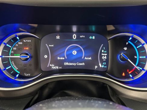 Used 2023 Chrysler Pacifica Touring-L FWD image 30