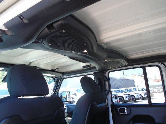 Used 2026 Jeep Gladiator Mojave AWD/4WD image 25