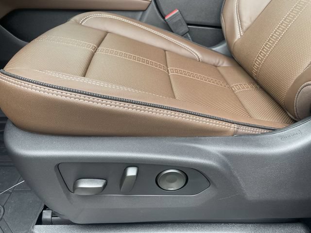 New 2026 Chevrolet Tahoe High Country AWD/4WD image 12