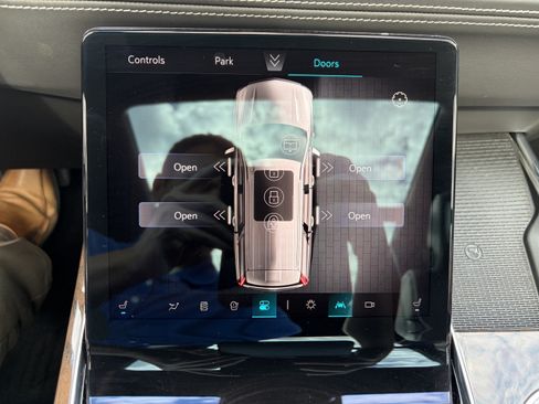 Used 2026 Cadillac Escalade Platinum Sport w/ LPO, ONYX Package AWD/4WD image 38