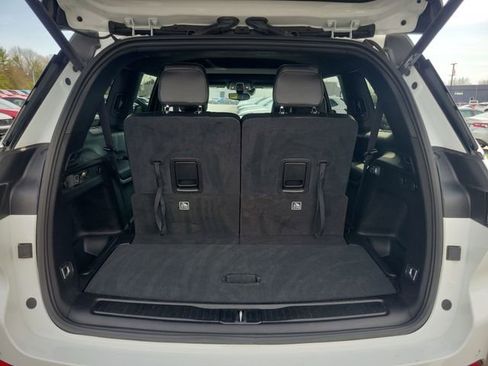 Used 2023 Jeep Grand Cherokee L Laredo AWD/4WD image 42