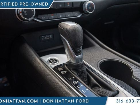 Used 2025 Nissan Altima 2.5 SV FWD image 12