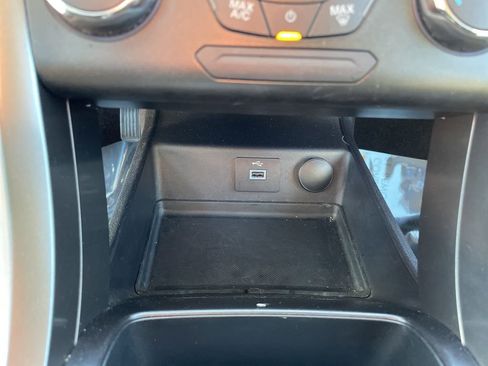 Used 2018 Ford Fusion S image 19