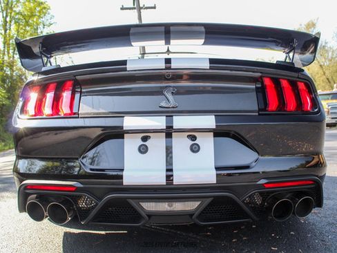 Used 2022 Ford Mustang Shelby GT500 w/ Carbon Fiber Track Pack image 85