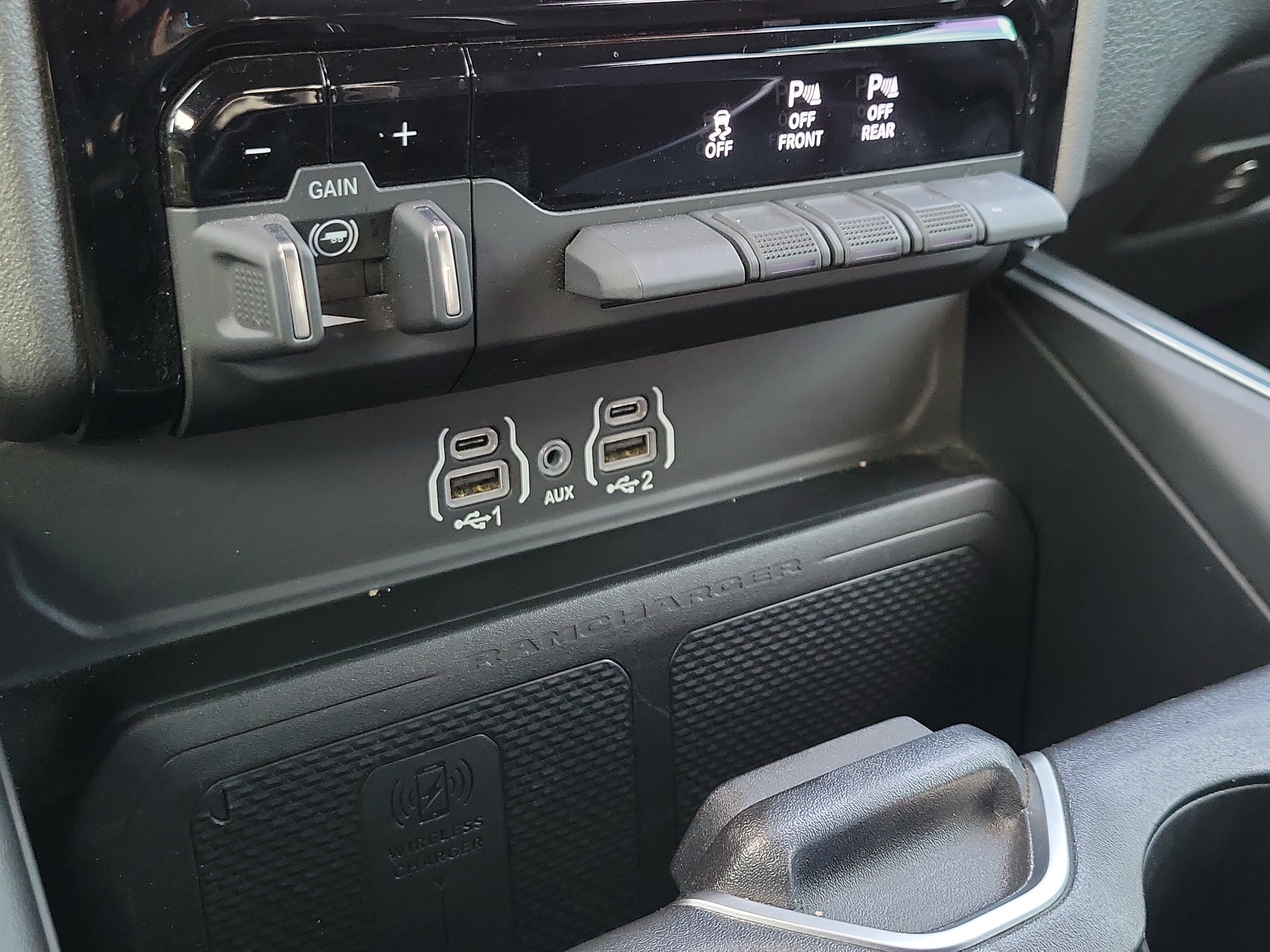Used 2025 RAM 1500 Lone Star AWD/4WD image 24