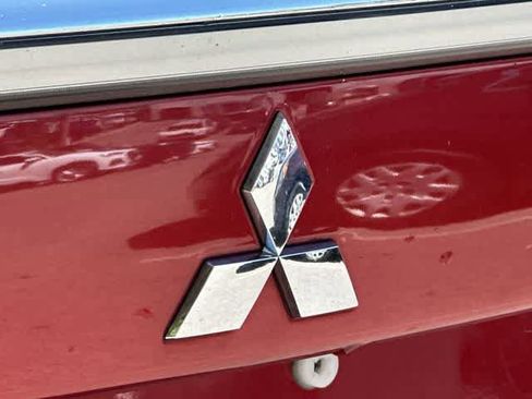 Used 2015 Mitsubishi Outlander SE AWD/4WD image 17