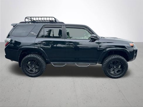 Used 2020 Toyota 4Runner TRD Off-Road Premium AWD/4WD image 6