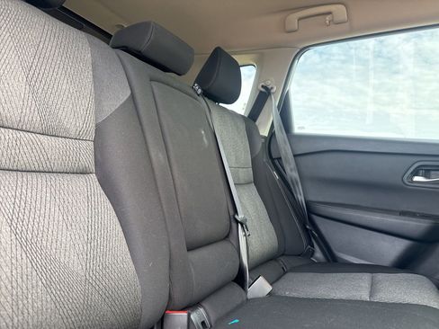 Used 2024 Nissan Rogue SV FWD image 32