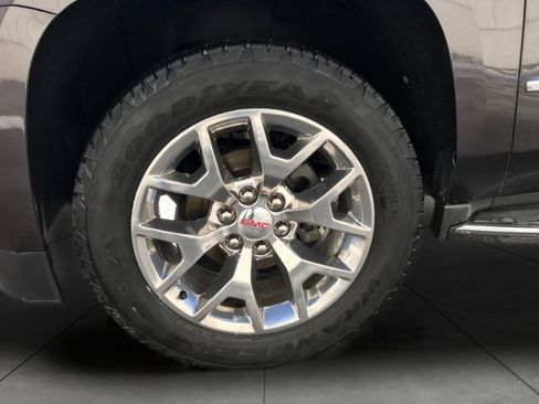 Used 2015 GMC Yukon SLT w/ Open Road Package image 3