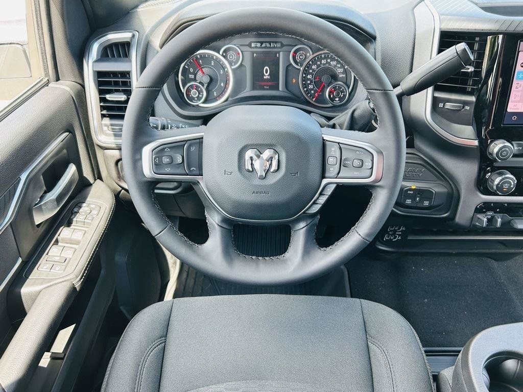 New 2025 RAM 2500 Big Horn AWD/4WD image 12