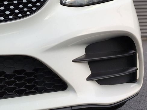 Used 2019 Mercedes-Benz C 300 4MATIC Sedan image 11