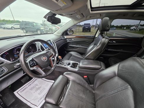 Used 2014 Cadillac SRX Luxury FWD image 3