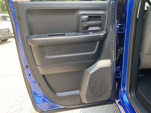 Used 2018 RAM 1500 Express AWD/4WD image 18
