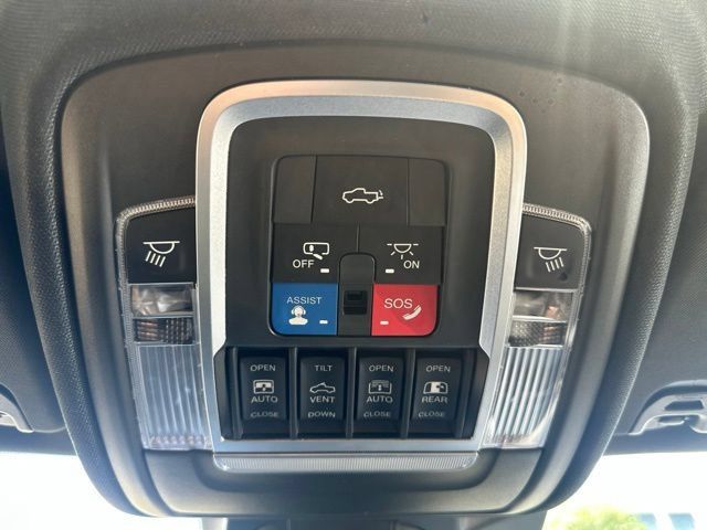 Used 2019 RAM 1500 Limited AWD/4WD image 19
