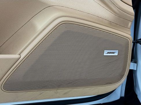 Used 2018 Porsche Panamera 4 image 21