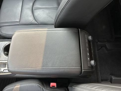 Used 2017 GMC Acadia Limited SLT FWD image 24