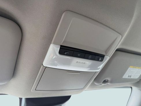 Used 2023 Nissan Sentra SR w/ Trunk Package FWD image 18