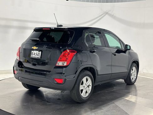 Used 2020 Chevrolet Trax LS w/ Tint and Cruise Package FWD image 12