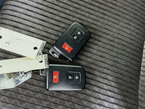 Certified 2021 Toyota 4Runner Trail Special Edition image 32