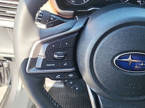 Used 2021 Subaru Outback Touring w/ Popular Package #2 AWD/4WD image 18