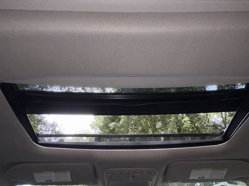 Used 2023 Nissan Maxima Platinum w/ Sport Mat Group FWD image 31