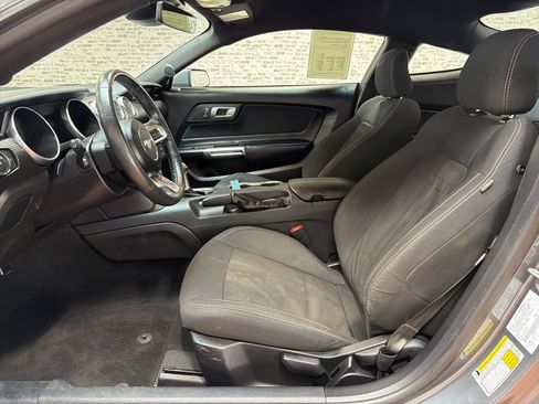 Used 2022 Ford Mustang Coupe RWD image 14