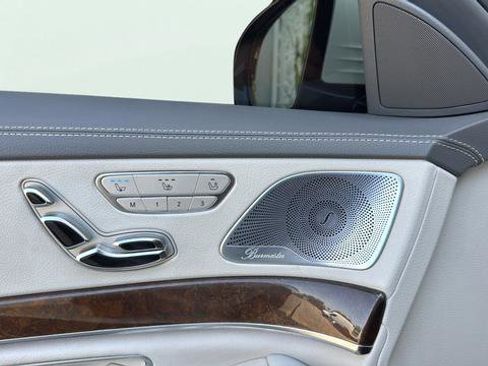 Used 2016 Mercedes-Benz S 550 4MATIC Sedan image 12