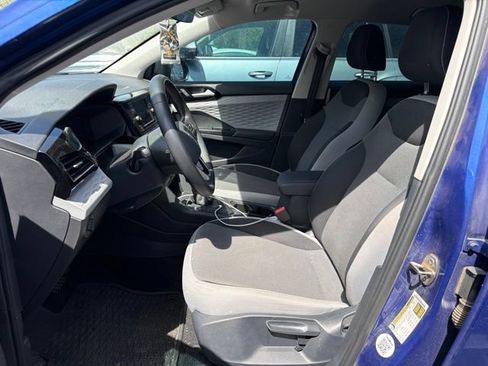 Used 2023 Volkswagen Taos S FWD image 5
