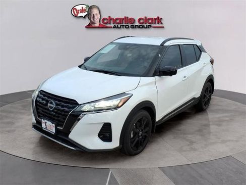 Certified 2024 Nissan Kicks SR w/ SR Premium Package image 1