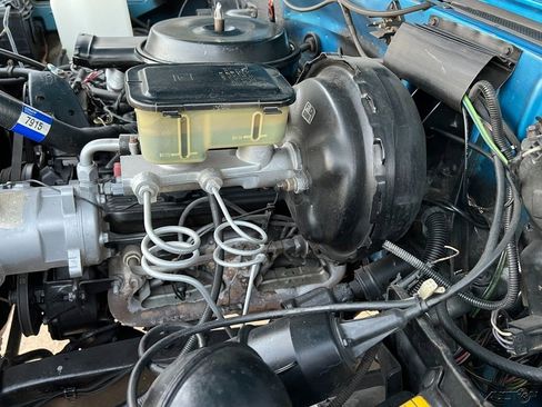 Used 1988 Chevrolet Blazer 4WD image 68