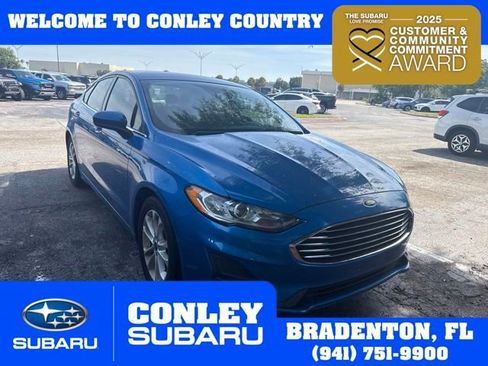 Used 2019 Ford Fusion SE FWD image 1