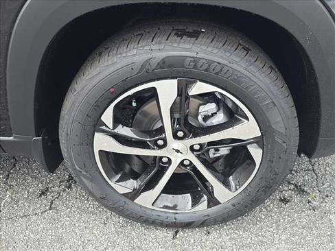 New 2026 Chevrolet Trax RS w/ Driver Confidence Package FWD image 33