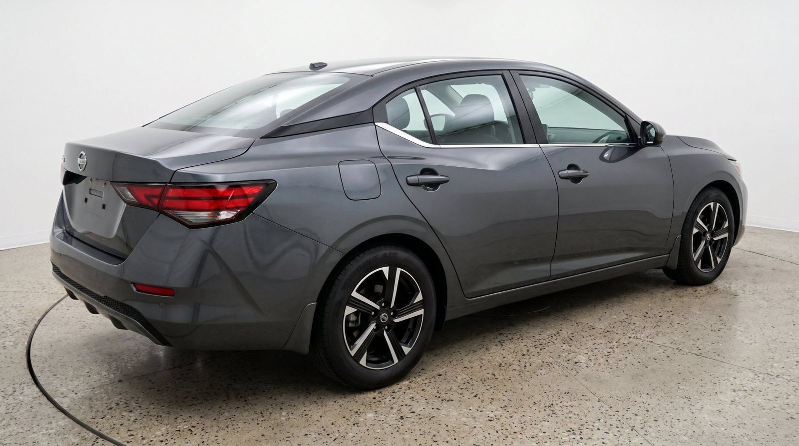 Used 2025 Nissan Sentra SV FWD image 13