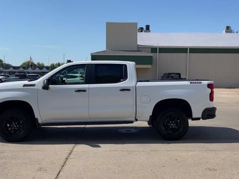 Used 2026 Chevrolet Silverado 1500 LT Trail Boss w/ LT Trail Boss Premium Package AWD/4WD image 5