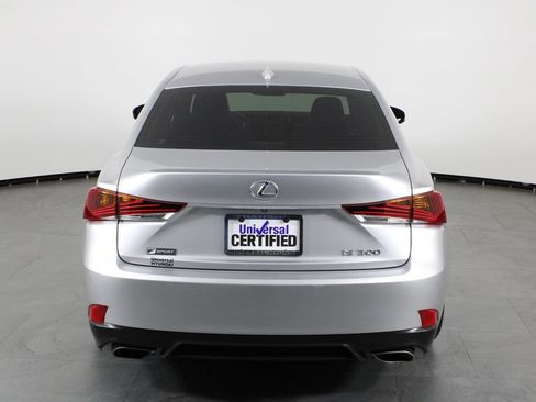 Used 2019 Lexus IS 300 F Sport w/ F Sport Package RWD image 10