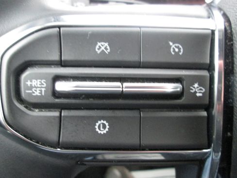 Certified 2025 GMC Acadia Elevation image 18