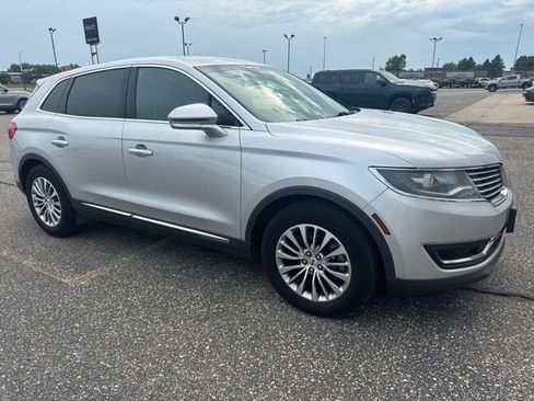 Used 2016 Lincoln MKX Select FWD image 3