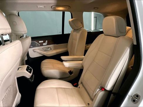 Used 2023 Mercedes-Benz GLS 450 4MATIC image 19