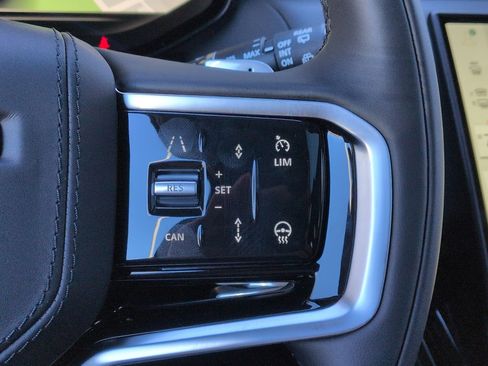 New 2026 Land Rover Range Rover Sport SE image 15