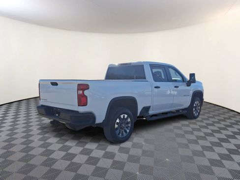 Used 2025 Chevrolet Silverado 2500 Custom w/ Custom Value Package AWD/4WD image 5