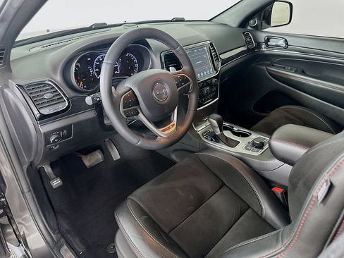 Used 2019 Jeep Grand Cherokee Trailhawk AWD/4WD image 9